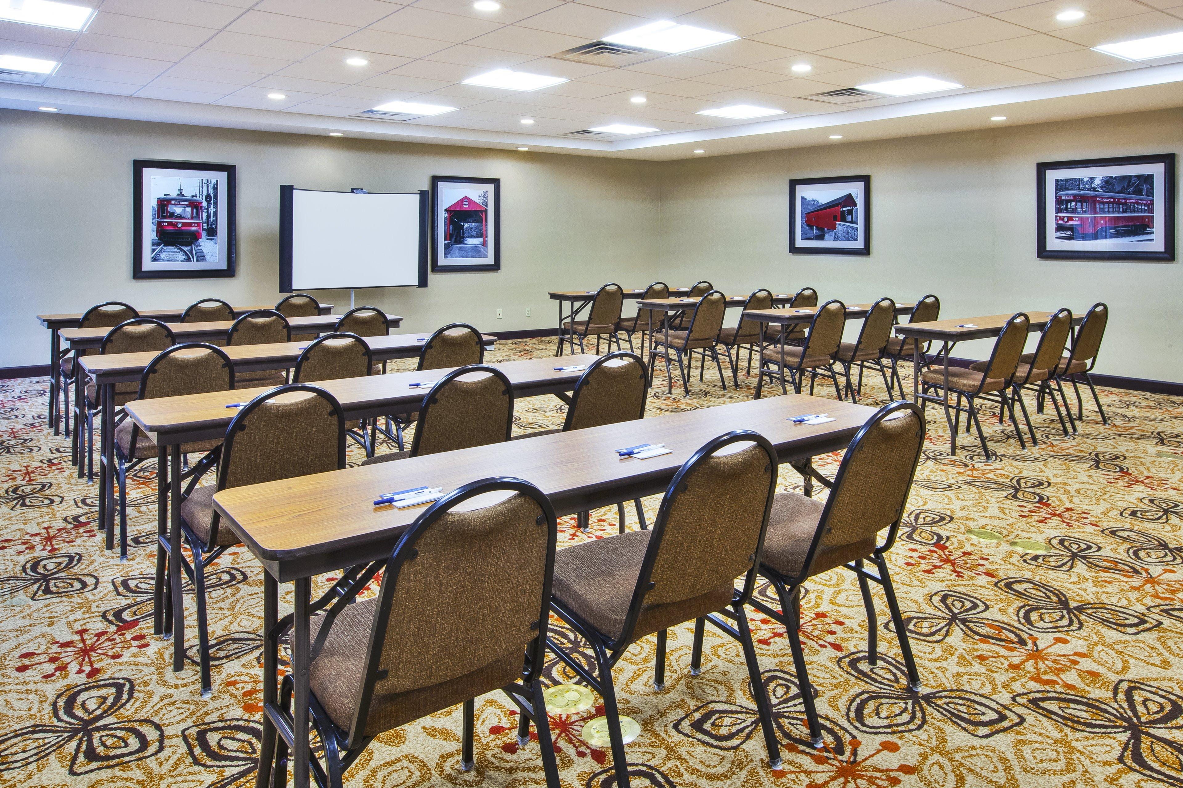 Holiday Inn Express & Suites Washington - Meadow Lands By Ihg Exterior foto
