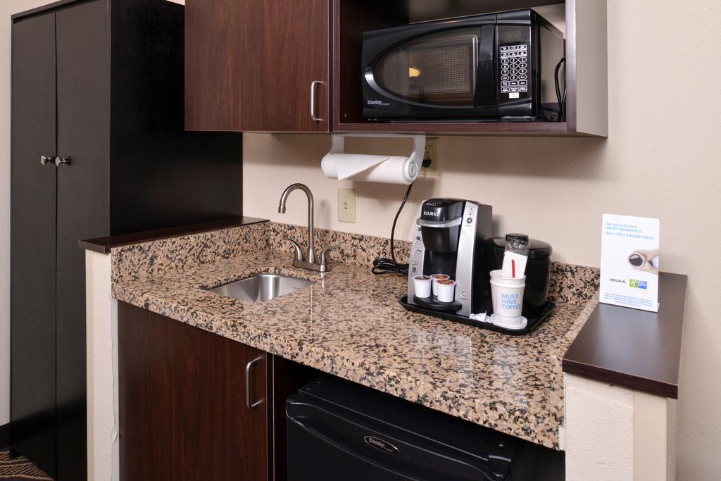 Holiday Inn Express & Suites Washington - Meadow Lands By Ihg Exterior foto